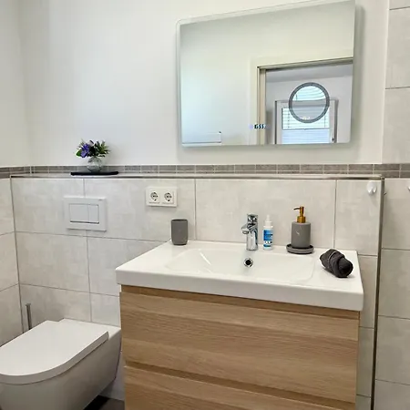 Moderne Nahe Ravensburger Spieleland & Friedrichshafen - Mit Aussenbereich *