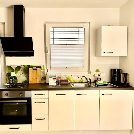 Moderne Nahe Ravensburger Spieleland & Friedrichshafen - Mit Aussenbereich מקנבורן